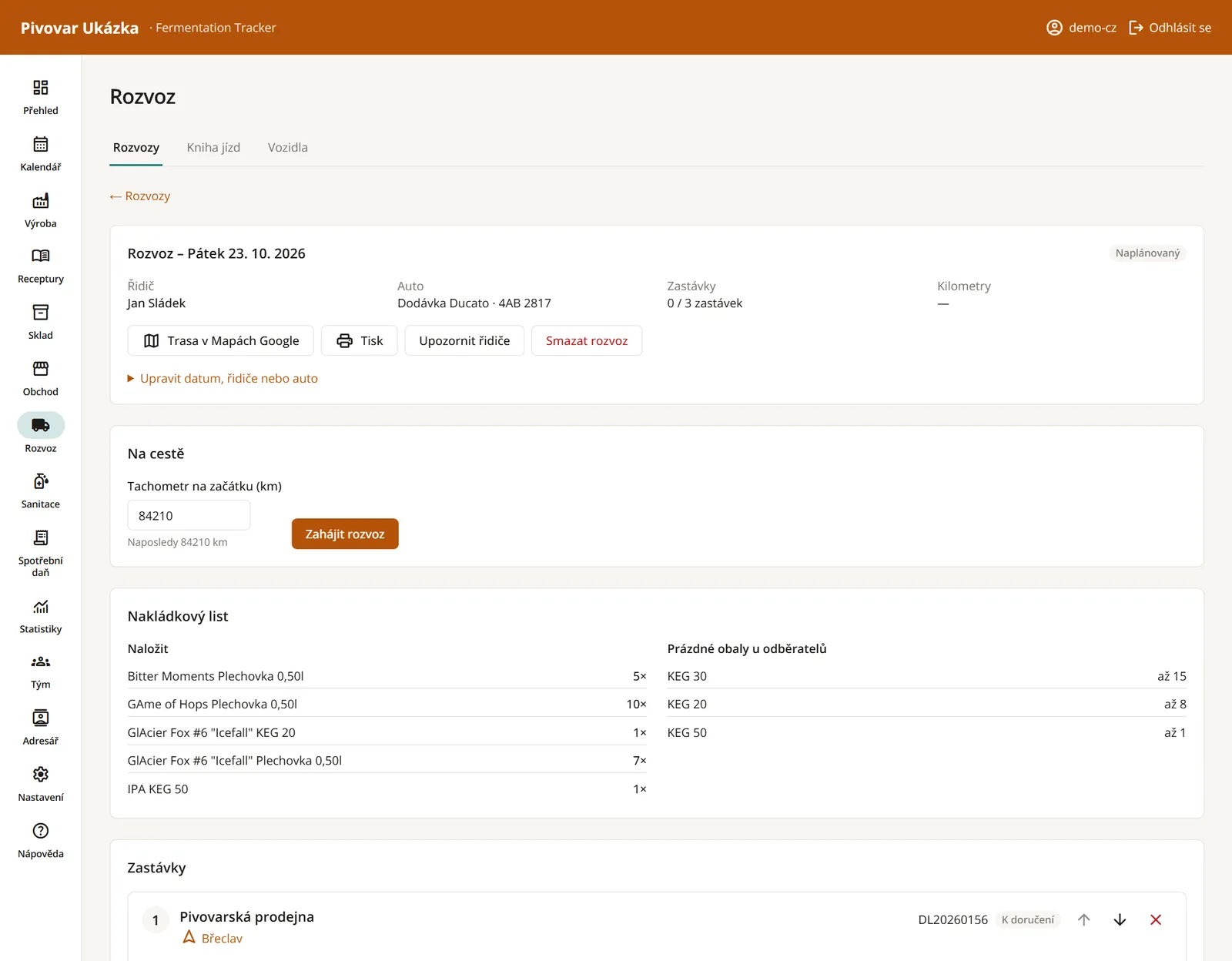 Rozvoz na jeden den: řidič, auto, trasa v Mapách Google, nakládkový list a zastávky s dodacími listy