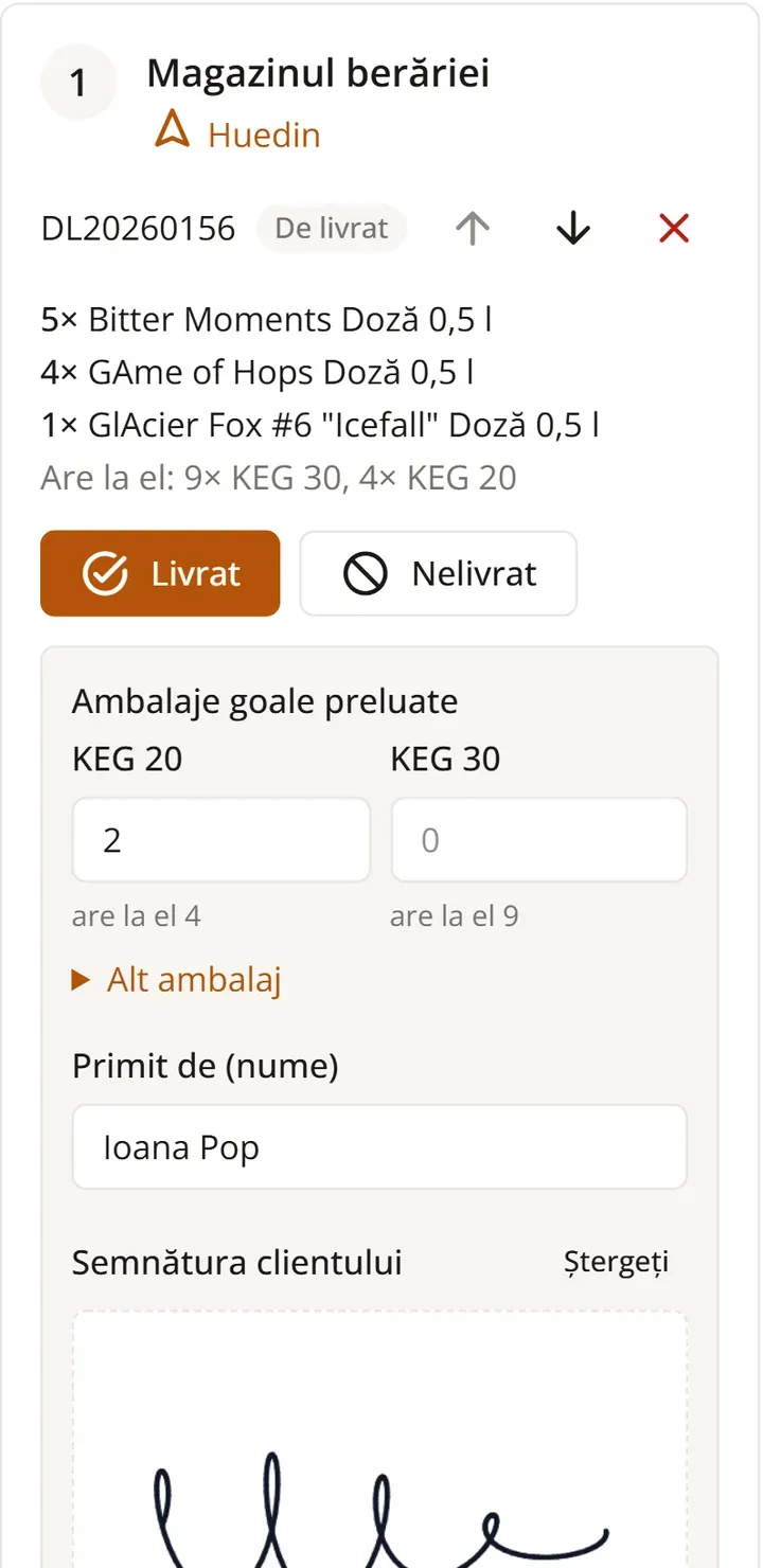 O oprire pe telefonul șoferului: butoaie goale preluate, numele celui care a primit și semnătura clientului cu degetul